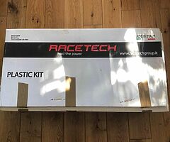 2010-2013 Yamaha YZ250F plastics and graphics NEW - Image 4/5