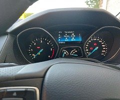 Ford Focus 1.5 ST line - Image 6/8