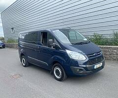 131 TRANSIT CUSTOM CREW CAB