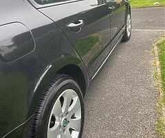 2013 Škoda Superb - Image 5/9