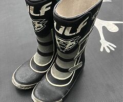 WULF boots