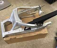 suzuki gsxr 1000 k1/2 swingarm (as new)