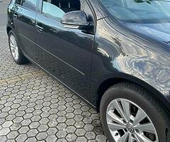 Volkswagen Golf - Image 4/9