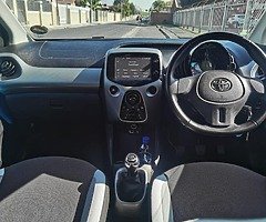 Toyota Aygo - Image 6/10