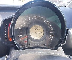 Toyota Aygo - Image 8/10