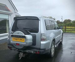 Mitsubishi shogun elegance