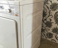 Condenser tumble dryer