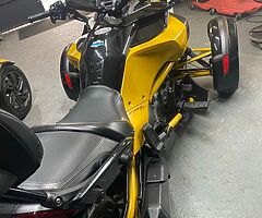 Can am spyder Bombardier - Image 4/6