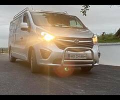 Vauxhall vivaro, Renault traffic