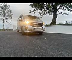 Vauxhall vivaro, Renault traffic - Image 3/10