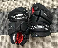 Bauer X2.9 gloves junior price reduced