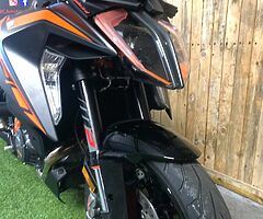 2020 KTM Superduke - Image 9/10