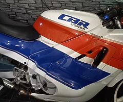 1990 Honda CBR - Image 4/9