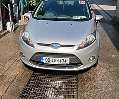 09 Ford Fiesta
