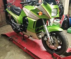 Gpz900r - Image 9/10