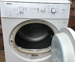 Condenser tumble dryer