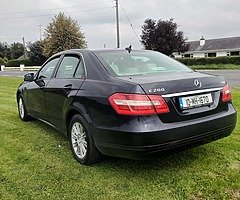 Mercedes e200 - Image 10/10
