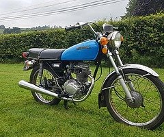 1982  HONDA CG125.