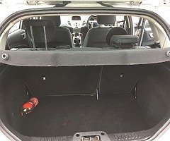Ford Fiesta Zetec 1.4 - Image 6/8