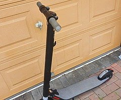 Ninebot Kickscooter ES1 - Image 6/6