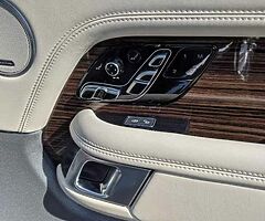 2018 Land Rover Range Rover - Image 6/10