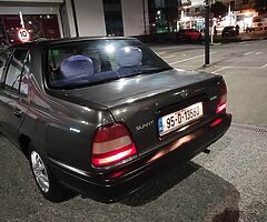 Nissan Sunny 1995