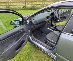 Vauxhall Astra 1.7cdti NCT and tax - Image 4/10