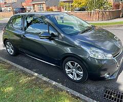 Peugot 208 1.2 Petrol - Image 5/7