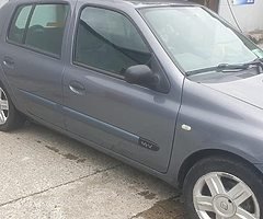 Clio 06 - Image 4/4