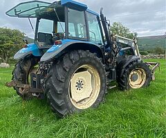 New Holland 8260