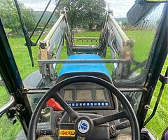 New Holland 8260 - Image 5/8