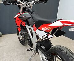 Aprilioa SXV 550
