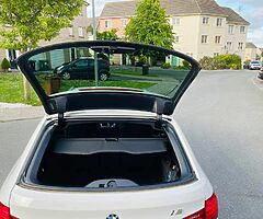 BMW 520 M-SPORT TOURING - Image 9/10