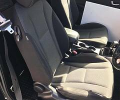 142 Hyundai i30 Van - Image 3/10
