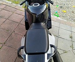 Kawasaki ZX7R - Image 7/10