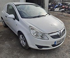 09 1.3 diesel corsa van for breaking