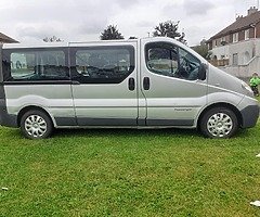 9 seater Renault traffic