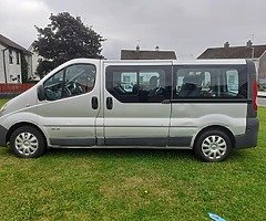 9 seater Renault traffic