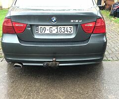 09 BMW 318D