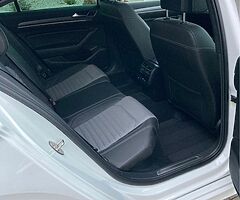 2017 Volkswagen Passat - Image 9/10