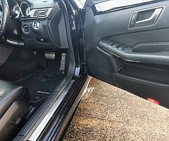 2013 Mercedes-Benz E-Class - Image 4/10