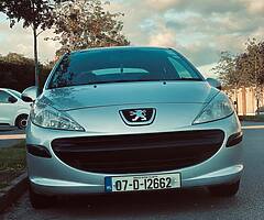 PEUGEOT 207