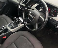 Audi A4 - Image 8/9