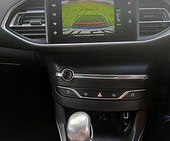 Peugeot 308GT manual low miles - Image 8/10