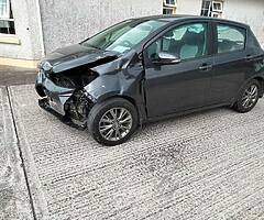 201 TOYOTA YARIS DAMAGED