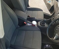 VW GOLF BLUEMOTION 1.6 TDI - Image 7/10
