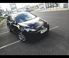 VW GOLF BLUEMOTION 1.6 TDI - Image 10/10