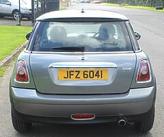 2010 MINI One - Image 6/8