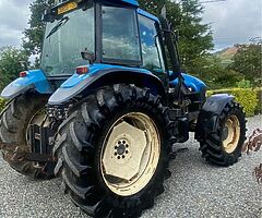 New Holland 8260 - Image 4/10