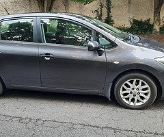 Toyota Auris 1.6 petrol - Image 4/10